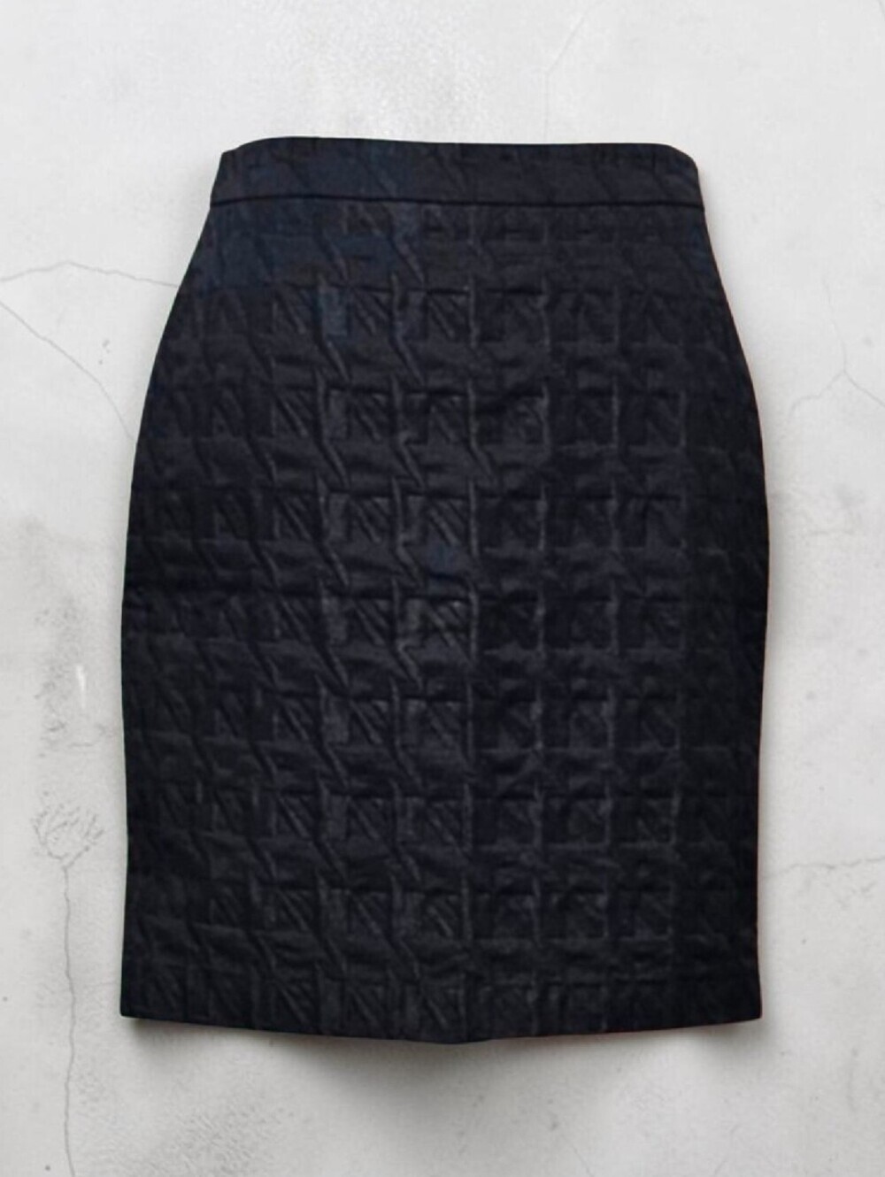LOFT PETITES SIZE 2p EMBOSSED HOUNDSTOOTH PENCIL SKIRT IN BLACK